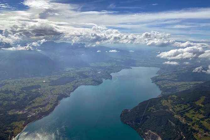 Private helicopter flight to Stockhorn mountain, with view to the Swiss Alps - Belp Berg and Bern in your flight arc, not as a detour