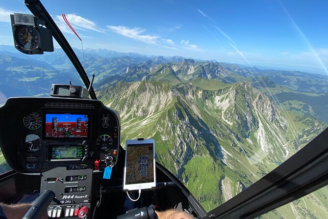 Private helicopter tour to Jura and Seeland - a beautiful sightseeing flight - Neuchâtel and the dark-blue depth of Lake Neuchâtel