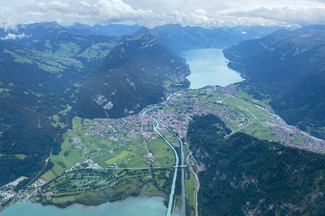 Private helicopter tour to the Swiss Alps - see the Eiger, Monch and Jungfrau - What it feels like onboard: headset narration and real comfort