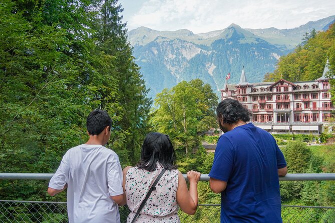 Private Hidden Gem Tour in Lungern from Zurich - Zurich Start: Old Town Stroll, Grossmünster, and Lake Zurich Edge