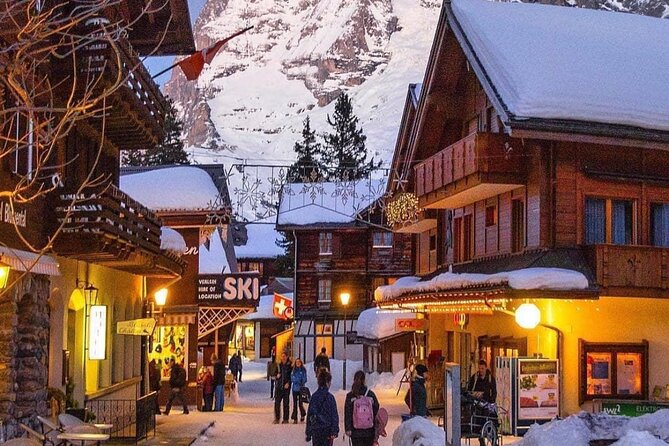 Private Luxury Tour of Switzerland - Lauterbrunnen Valley waterfalls: a storybook valley with 72 cascades