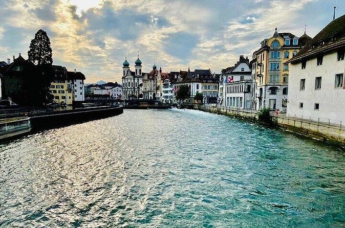 Private Luzern and Mount Titlis Experience in Swiss Splendor - Titlis Cliff Walk: The Cog Railway, the Cable Car, and the Summit Feeling