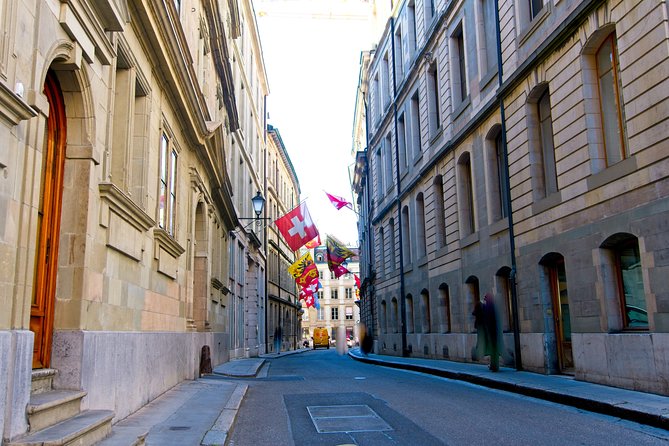 Private Photo Tour LUXE CUSTOM in Geneva - Price and Value: What $278.07 Gets You (Up to 10)