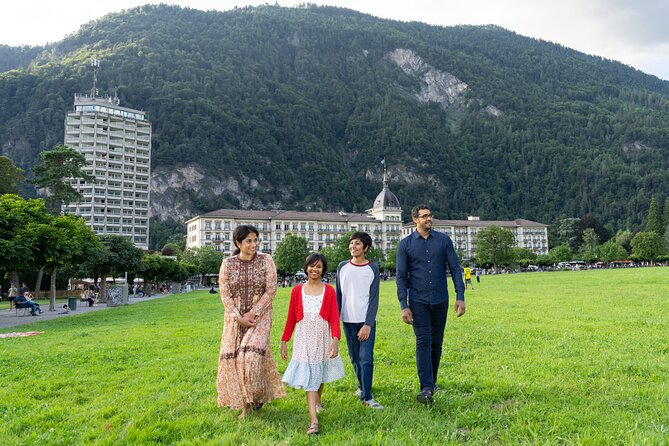 Private Photoshoot in Interlaken and Lake Thun - Stop 2: Unterseen, where the town helps tell a story