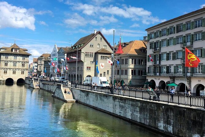 Private Tour around Zurich Old Town - Private means personal: group size, pace, and the guides behind it
