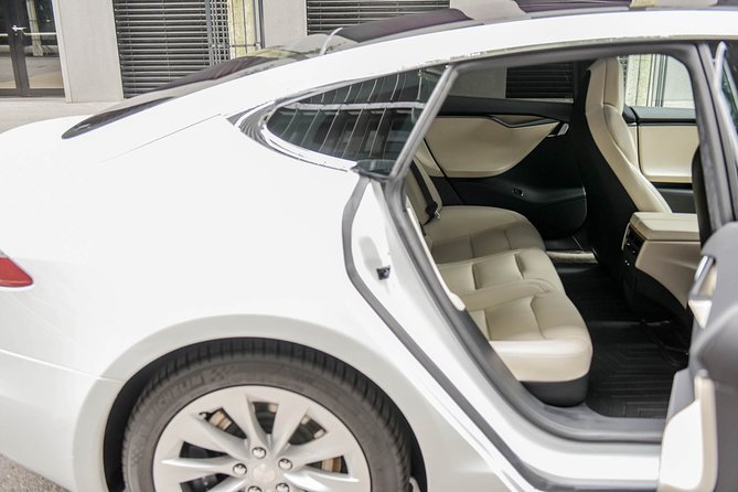 Private transfer from Interlaken to Zurich Airport - Inside the Vehicle: Air-Conditioned Comfort, WiFi, and Bottled Water