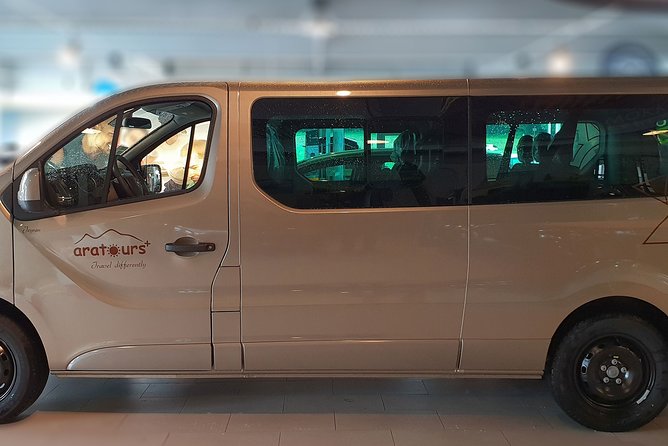 Private transfer from Lucerne to Zurich Airport - Who should book this transfer, and who should consider alternatives