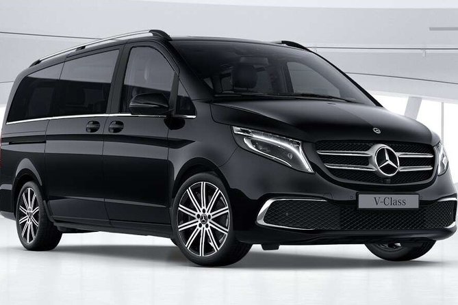 Private Transfer: Lucerne to Zurich Airport ZRH by Luxury Van - Pickup in Lucerne: name sign at reception and a real wait buffer