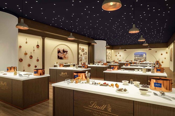 Private transfer To Lindt Home of Chocolate Museum From Zurich - Lindt Home of Chocolate Entry: The 9-Meter Fountain and Museum Flow