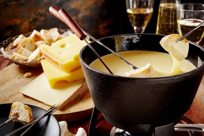 Private Trip from Geneva to Gruyeres: Cheese & Chocolate Tasting - Gruyères village time: market browsing and optional castle strolling