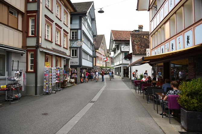 Private Trip from Zurich to St. Gallen & Appenzell - Who should book this, and who should skip it