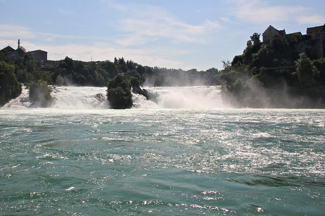 Rhine Falls Coach Tour incl. entry tickets from Zurich - Schaffhausen Return Stop: Munot Fortress and That Circular Look