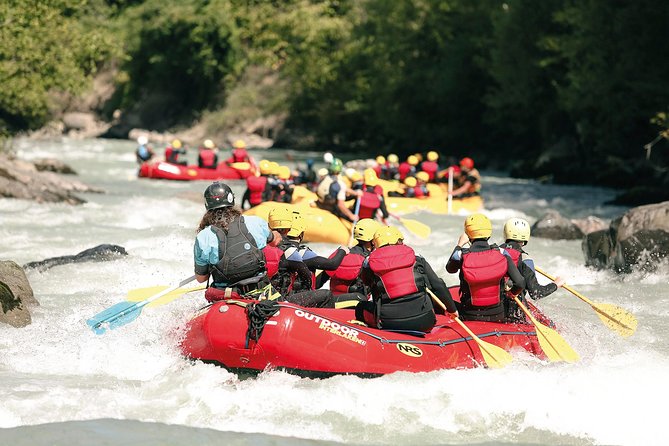 River Rafting Lütschine in Bernese Oberland - Safety briefing and gear, what you actually wear