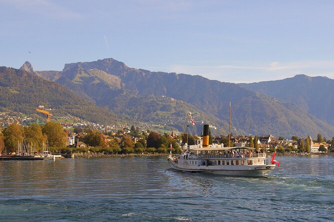 Round trip cruise from Vevey to Chillon - UNESCO Lavaux vineyards and the Alps: what to watch for from the deck