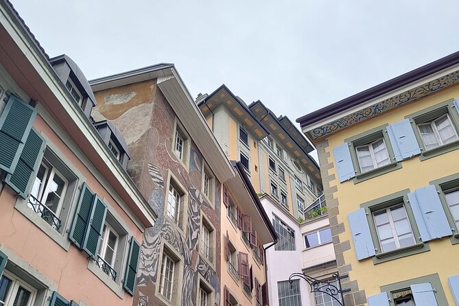 Taste Lausanne – A Full Swiss Food Tour by Do Eat Better - Stop 2 by Notre-Dame: Vaud cheese from a fromagerie
