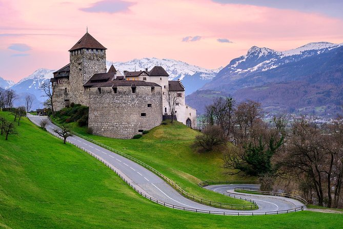 Trip to 4 Countries: Liechtenstein, Austria, Germany, Switzerland - Zurich pickup that turns sightseeing into a low-stress day