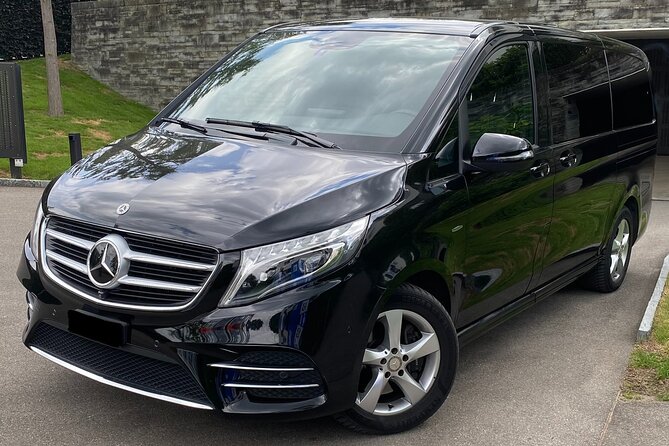 ZRH Zurich Airport to Zurich City Private Transfer–Winter Special - Christmas and New Year, and why you should book earlier