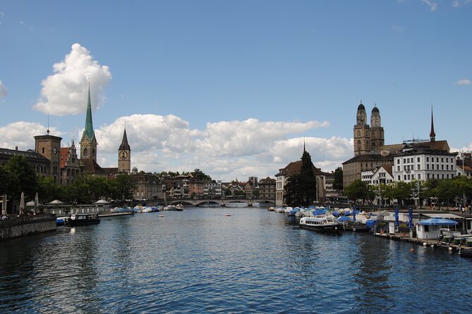 Zurich 360° City Walk Tour Including Hidden Spots - Bahnhofstrasse to the riverside edges: where Zurich’s success stories live
