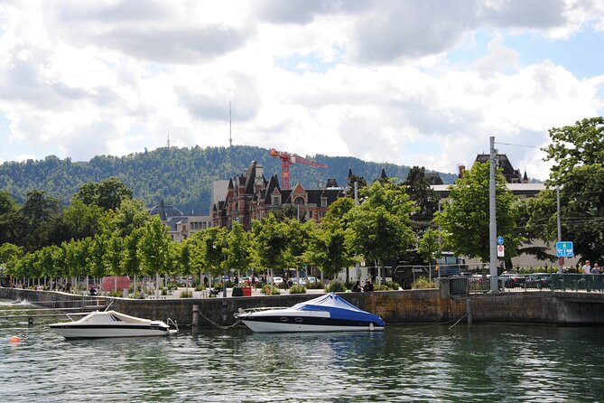Zurich 360° City Walk Tour Including Hidden Spots - Niederdorf and Cabaret Voltaire, including two secret places