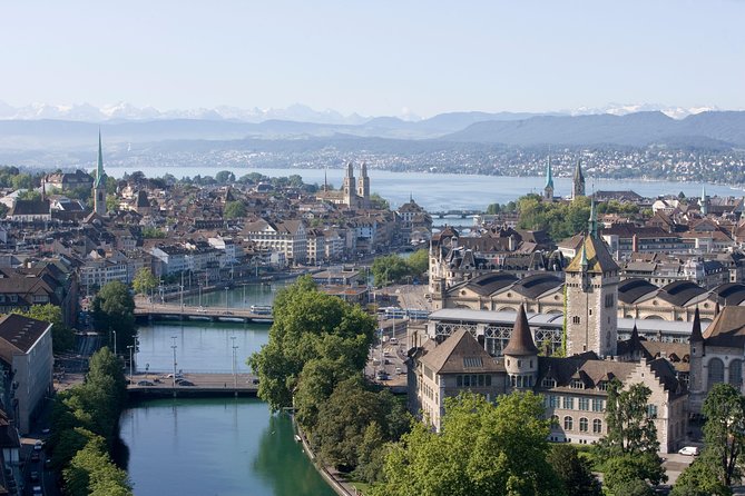 Zurich City Tour with Audio Commentary - Lake Zurich at Hafen Enge: A Quick 10 Minutes With Big Alpine Views