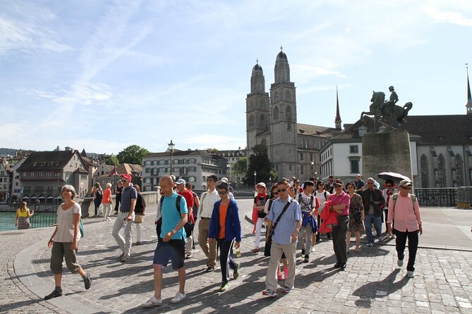 Zurich Highlights City Tour with Optional FIFA Museum Ticket - Old Town Altstadt: St Peter, Guild Houses, Fraumünster, and Chagall Windows