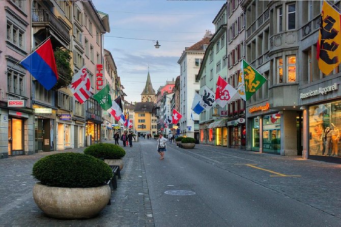 Zurich Highlights In A 2+ Hour Walking Tour Including Panoramic Views - Old Town Highlights: Your Route Through Zurich’s Landmark Clusters