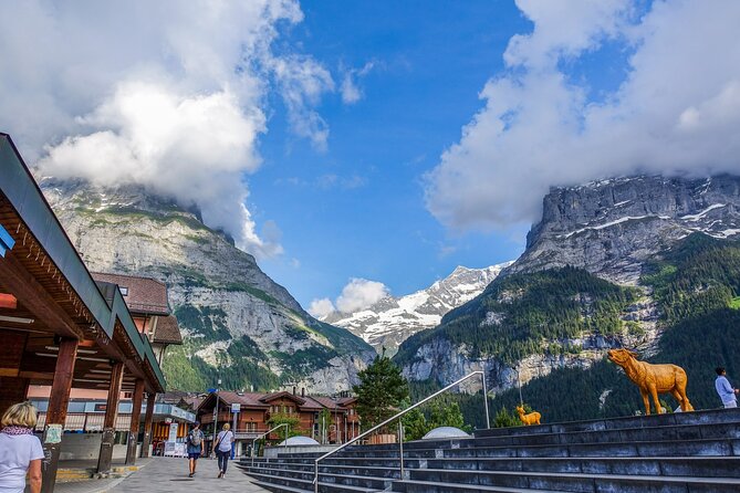 Zurich: Private Daytrip to Swiss Villages(Interlaken-Grindelwald) - Grindelwald Views and the Eiger, Mönch, Jungfrau Focus